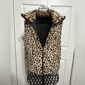 reversible leopard print vest, size Small